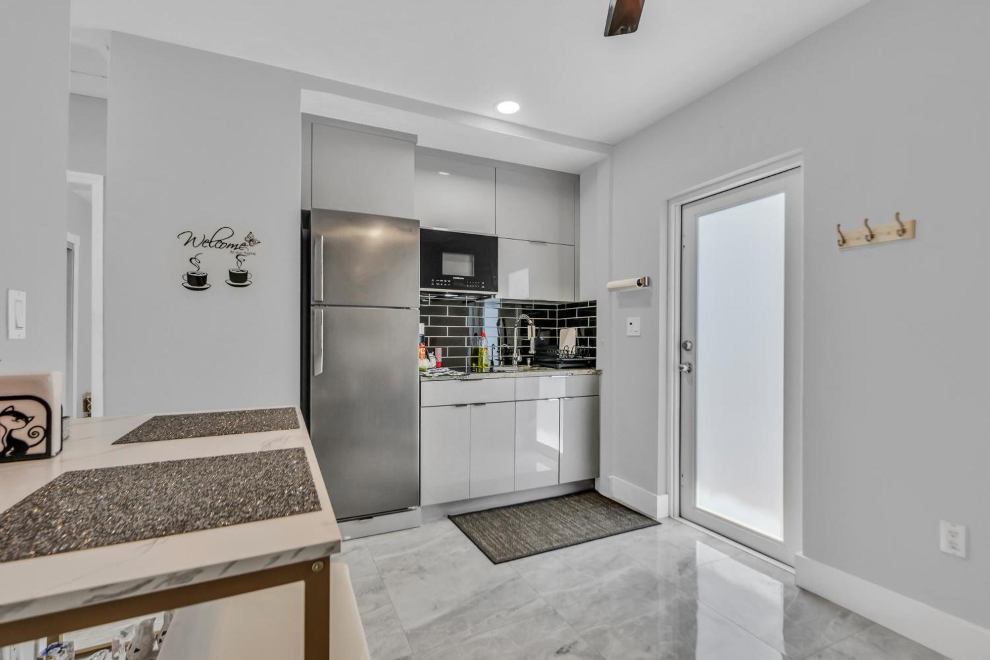 Little Gables Studio-Your Miami Escape-10Min Airport Ngoại thất bức ảnh