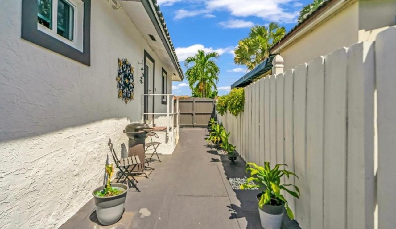 Little Gables Studio-Your Miami Escape-10Min Airport Phòng bức ảnh